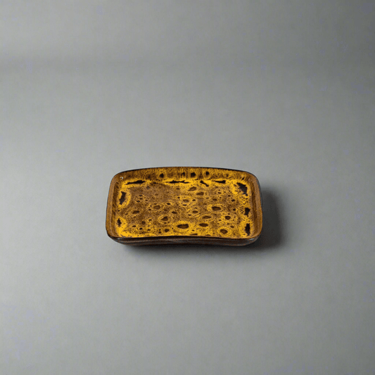 Plat Rectangulaire en Grès Céramique Émaillée - Jaune Moutarde Moucheté - La Maison du Potier