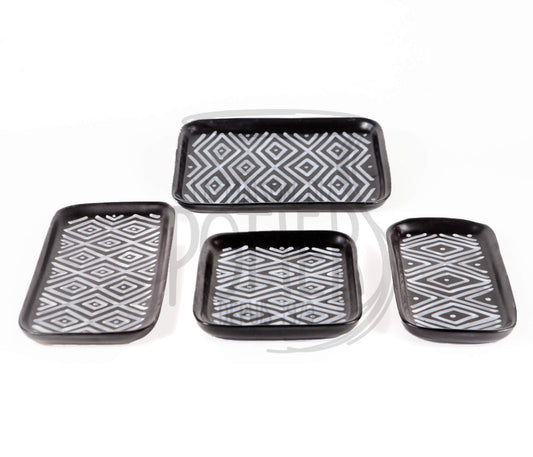 Set de Plateaux Couleur noir et blanc X 4 - La Maison du Potier