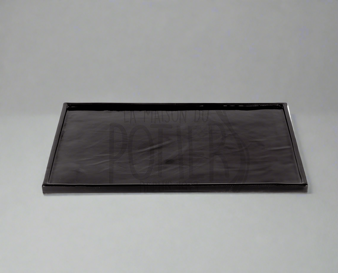 PLAT DE SERVICE EN GRÈS CÉRAMIQUE ÉMAILLÉE - NOIR MAT - La Maison du Potier