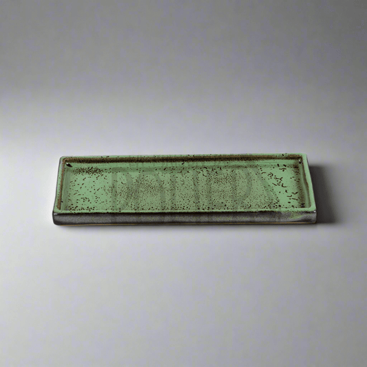PLAT DE SERVICE EN GRÈS CÉRAMIQUE ÉMAILLÉE VERT - La Maison du Potier