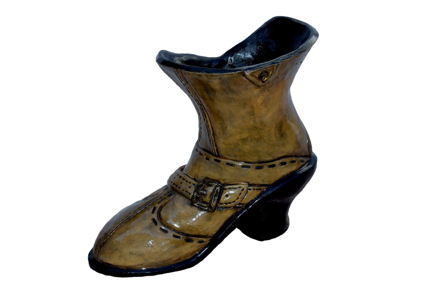 SCULPTURE EN TERRE CUITE BOTTES