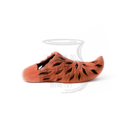 BABOUCHE SCULPTEE EN TERRE CUITE - La Maison du Potier